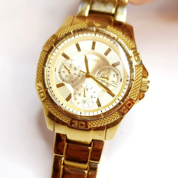 GUESS Womens U0235L5 Dynamic Sports Gold Tone Dial Gold Plated Steel Watch - Picture 2 of 5